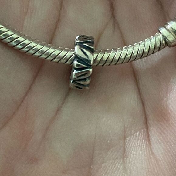 Authentic Pandora Leaf Spacer Charm - Picture 1 of 2